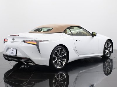 صورة 19 لـ 2021 Lexus LC CONVERTIBLE