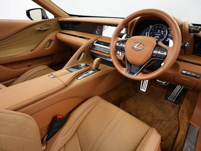 صورة 9 لـ 2021 Lexus LC CONVERTIBLE
