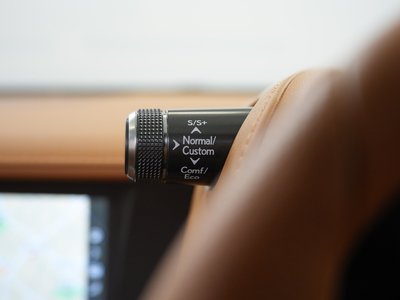 صورة 40 لـ 2021 Lexus LC CONVERTIBLE
