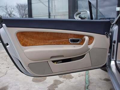 2004 Bentley CONTINENTAL 照片 30