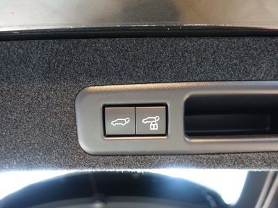 صورة 36 لـ 2022 Lexus RX