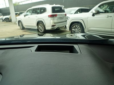 صورة 21 لـ 2022 Lexus RX