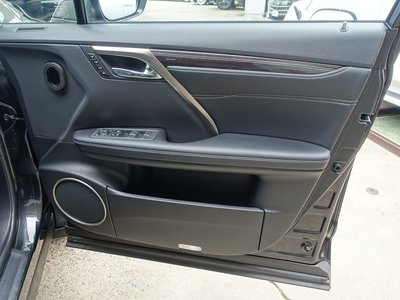 صورة 48 لـ 2022 Lexus RX