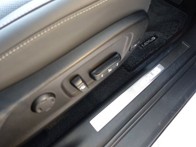 صورة 31 لـ 2022 Lexus RX
