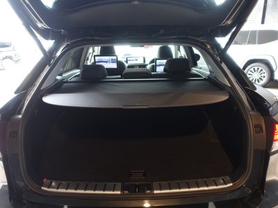 صورة 62 لـ 2022 Lexus RX