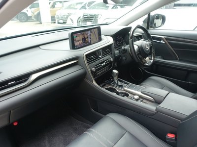 صورة 55 لـ 2022 Lexus RX