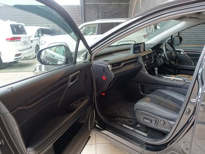 صورة 42 لـ 2022 Lexus RX