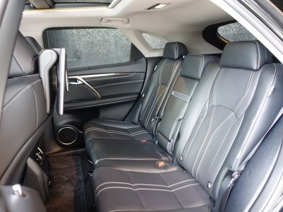صورة 58 لـ 2022 Lexus RX