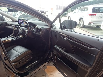 صورة 41 لـ 2022 Lexus RX