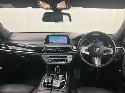 2020 BMW 7 SERIES photo 3