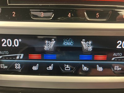 2020 BMW 7 SERIES photo 9