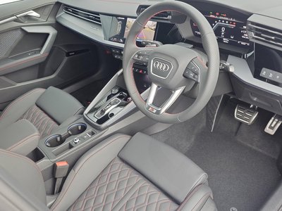 صورة 15 لـ 2025 AUDI S3 SPORTBACK