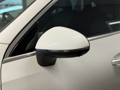 2024 Mercedes-BENZ GLC thumbnail 33