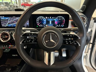 2025 Mercedes-BENZ CLA photo 12
