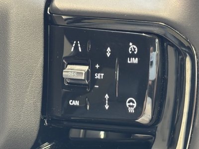 2025 LAND Rover RANGE ROVER EVOQUE thumbnail 41