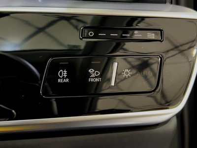 2023 AUDI A8 thumbnail 52