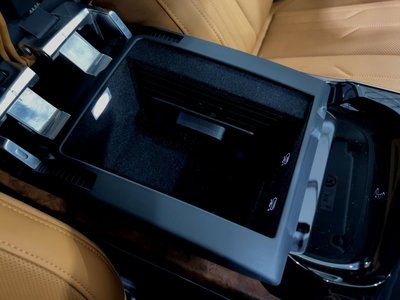2023 AUDI A8 thumbnail 23