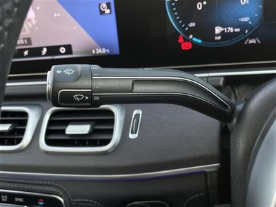 2020 Mercedes-BENZ GLE thumbnail 3