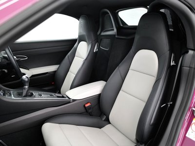 صورة مصغرة 41 لـ 2024 Porsche 718