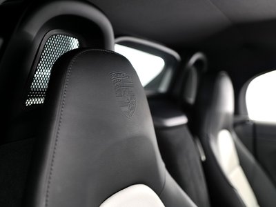 صورة مصغرة 43 لـ 2024 Porsche 718