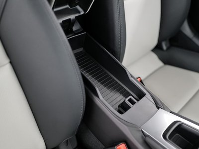 صورة مصغرة 45 لـ 2024 Porsche 718