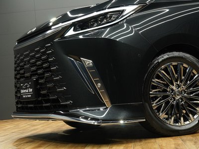 صورة 38 لـ 2024 Lexus LM