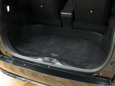 صورة 23 لـ 2024 Lexus LM