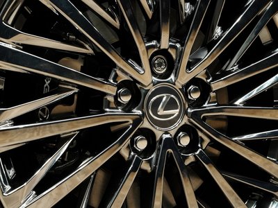 صورة 43 لـ 2024 Lexus LM