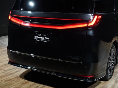 صورة 27 لـ 2024 Lexus LM