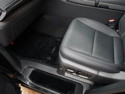 صورة 74 لـ 2024 Lexus LM