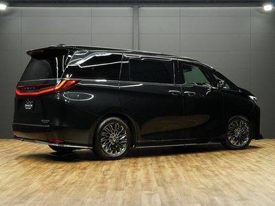 صورة 16 لـ 2024 Lexus LM
