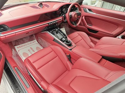 صورة مصغرة 15 لـ 2023 Porsche 911