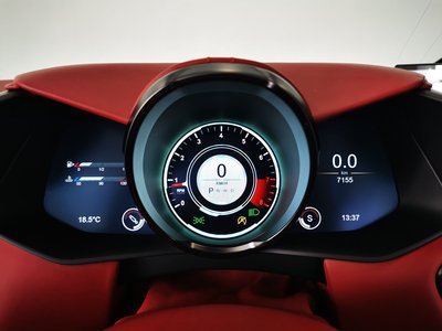 2022 Aston Martin VANTAGE — миниатюра 15