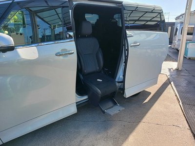 2024 Toyota ALPHARD — фото 5