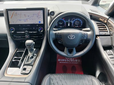 2024 Toyota ALPHARD — фото 2