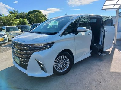 2024 Toyota ALPHARD — фото 1