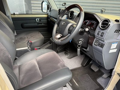 2024 Toyota LAND CRUISER 70 photo 5