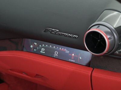 2021 Ferrari F8 SPIDER — фото 29