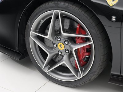 2021 Ferrari F8 SPIDER — фото 17