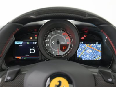 2021 Ferrari F8 SPIDER — фото 25