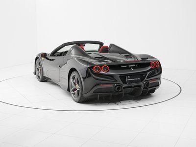 2021 Ferrari F8 SPIDER — фото 14