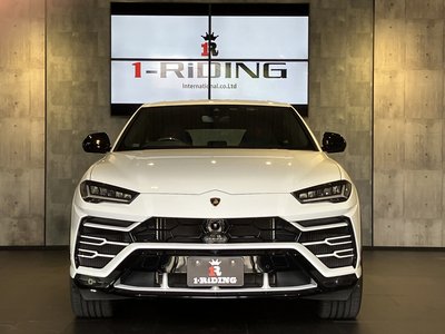 2019 Lamborghini URUS 照片 2
