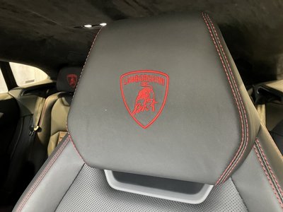 2019 Lamborghini URUS 照片 34