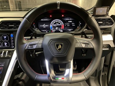 2019 Lamborghini URUS 照片 10