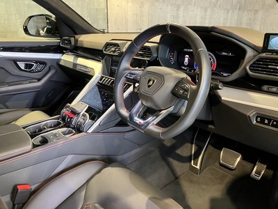 2019 Lamborghini URUS 照片 9