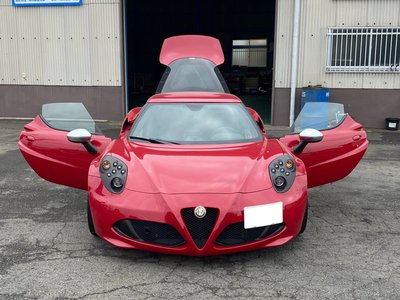 2015 ALFA Romeo 4C — фото 13