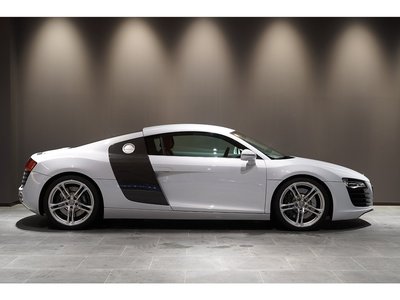 2011 AUDI R8 photo 7