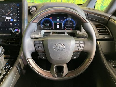 2025 Toyota ALPHARD — фото 12