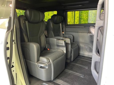 2025 Toyota ALPHARD — фото 9