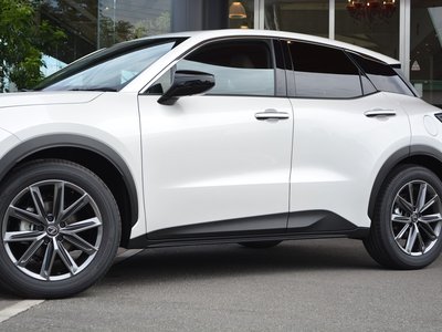 2026 Lexus LBX thumbnail 30